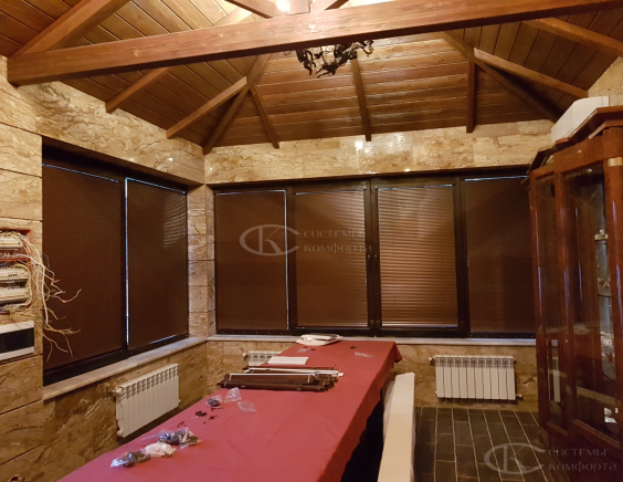 Горизонтальные жалюзи на пластиковые окна