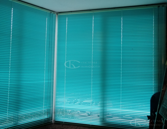 Горизонтальные жалюзи на пластиковые окна