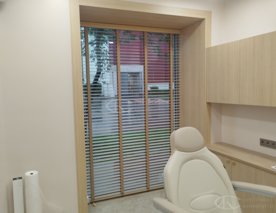 Горизонтальные жалюзи на пластиковые окна