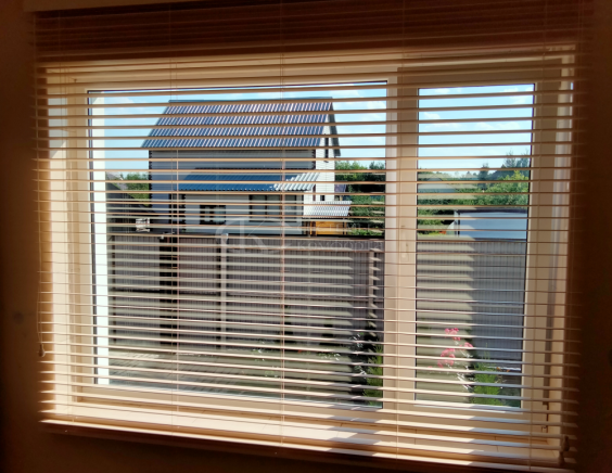 Бамбуковые жалюзи в комнату