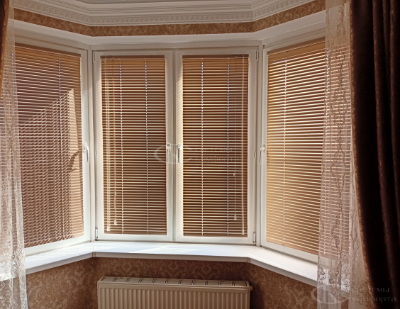 Горизонтальные жалюзи на пластиковые окна