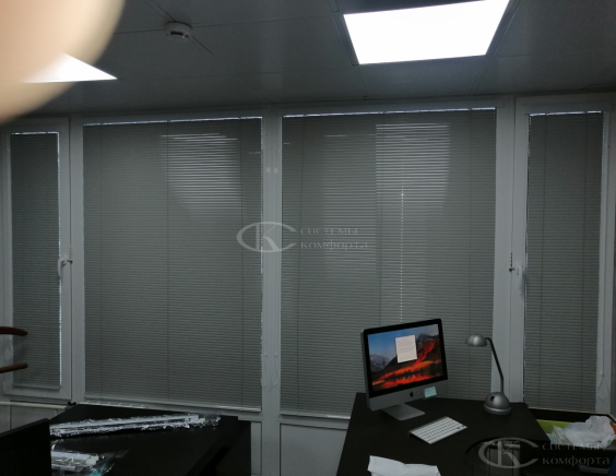 Горизонтальные жалюзи на пластиковые окна