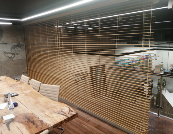 Горизонтальные жалюзи на пластиковые окна