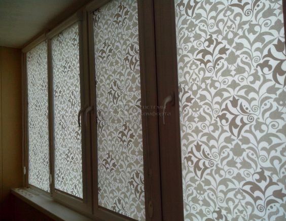 Жалюзи на балкон