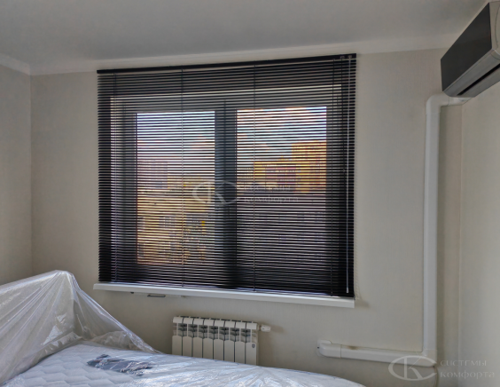 Горизонтальные жалюзи на пластиковые окна