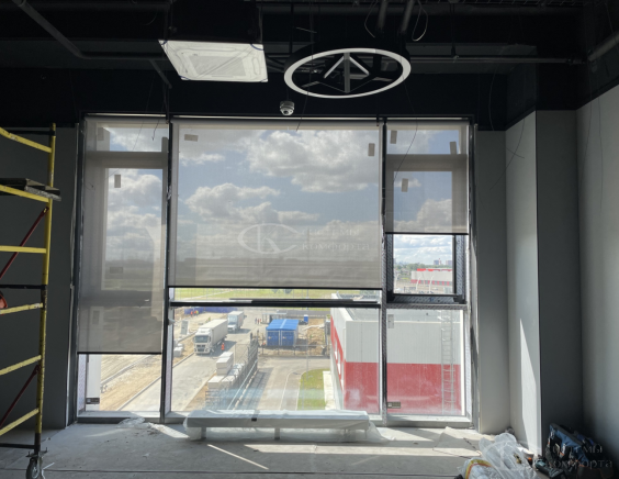 Портфолио свободновисящие рулонные шторы