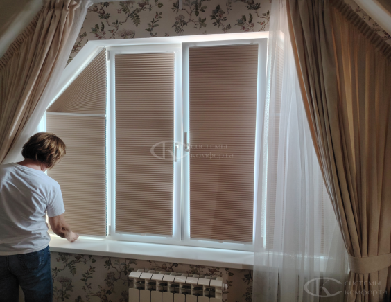 Портфолио жалюзи на треугольные окна