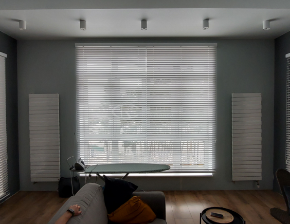 Горизонтальные жалюзи на пластиковые окна